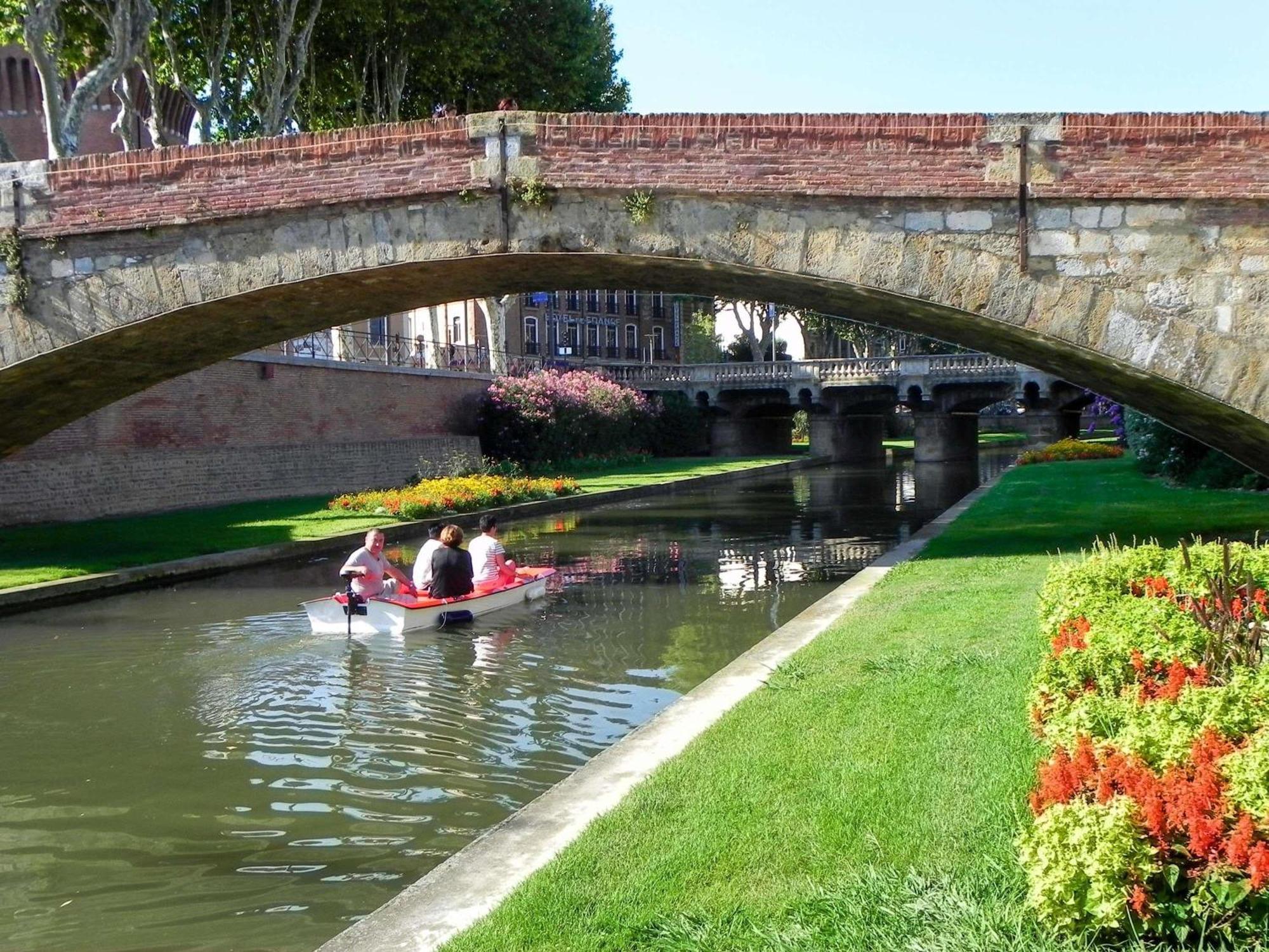 Hotelf1 Perpignan Sud エクステリア 写真